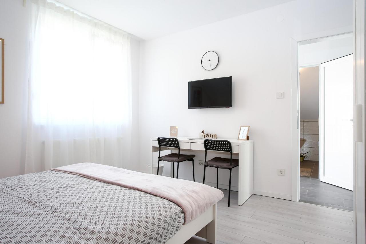 White Rooms Arena Zagrzeb Zewnętrze zdjęcie